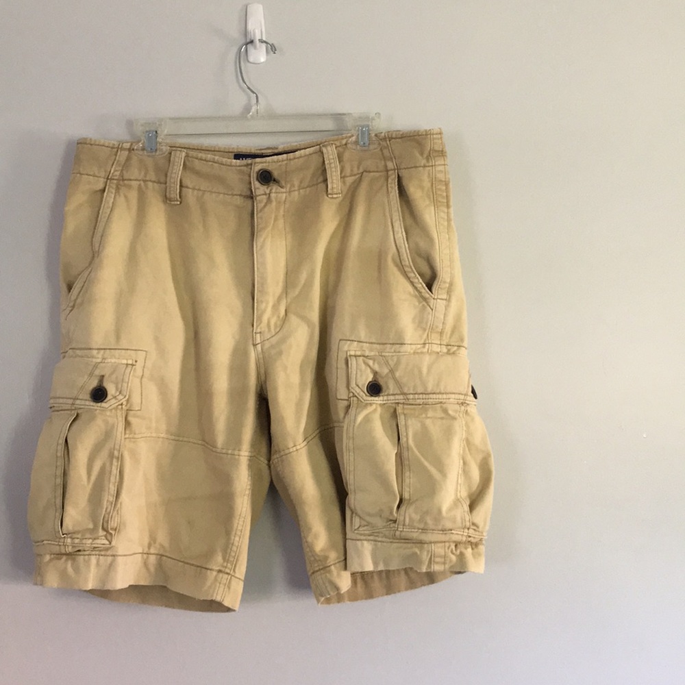 AEO distressed cargo khaki shorts